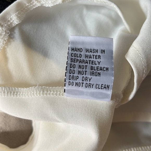 NWT Peplum-style Lace-back Top - Picture 9 of 9